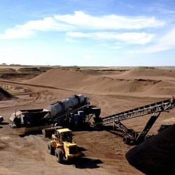 Here we are blending gravel and binder to be used as pothole material for a customer’s internal consumption
